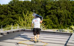 7 vigtige spørgsmål at stille, før du vælger tagdækker til dit erhvervsbyggeri