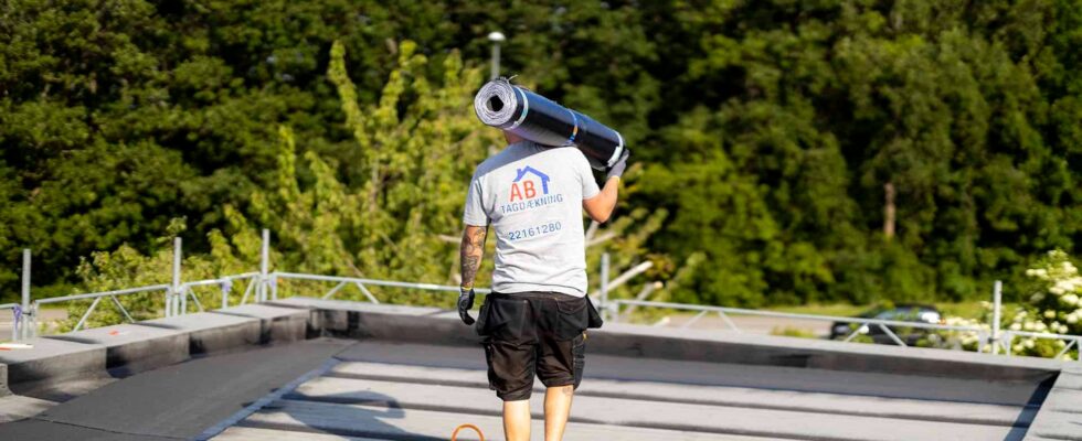 7 vigtige spørgsmål at stille, før du vælger tagdækker til dit erhvervsbyggeri