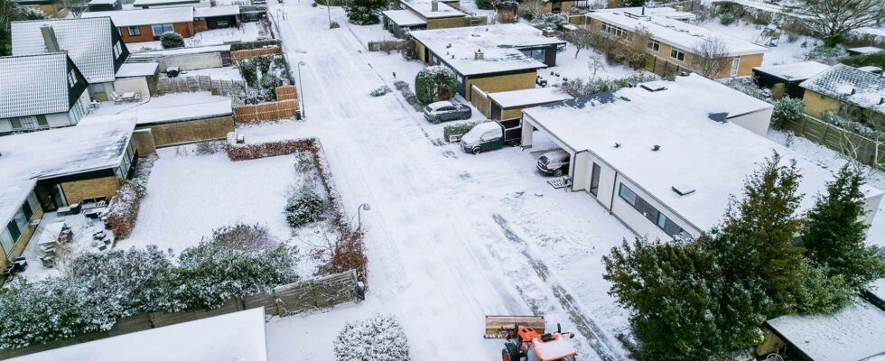 Salt, sand eller smart teknologi? Fremtidens glatførebekæmpelse på danske veje