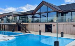 Hvordan fungerer spejlfolie?